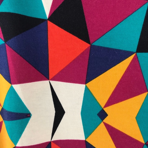 LuLaRoe Perfect Tee - Picture 2 of 3